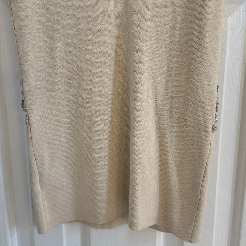 Caché Vintage Cream Silk Blend Very Embellished V-Neck Bodycon Top - Picture 9 of 11